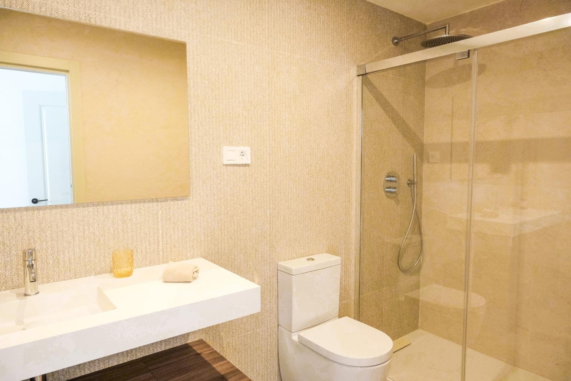 Neue Gebäude - Wohnung -
Málaga - Playa de la Malagueta