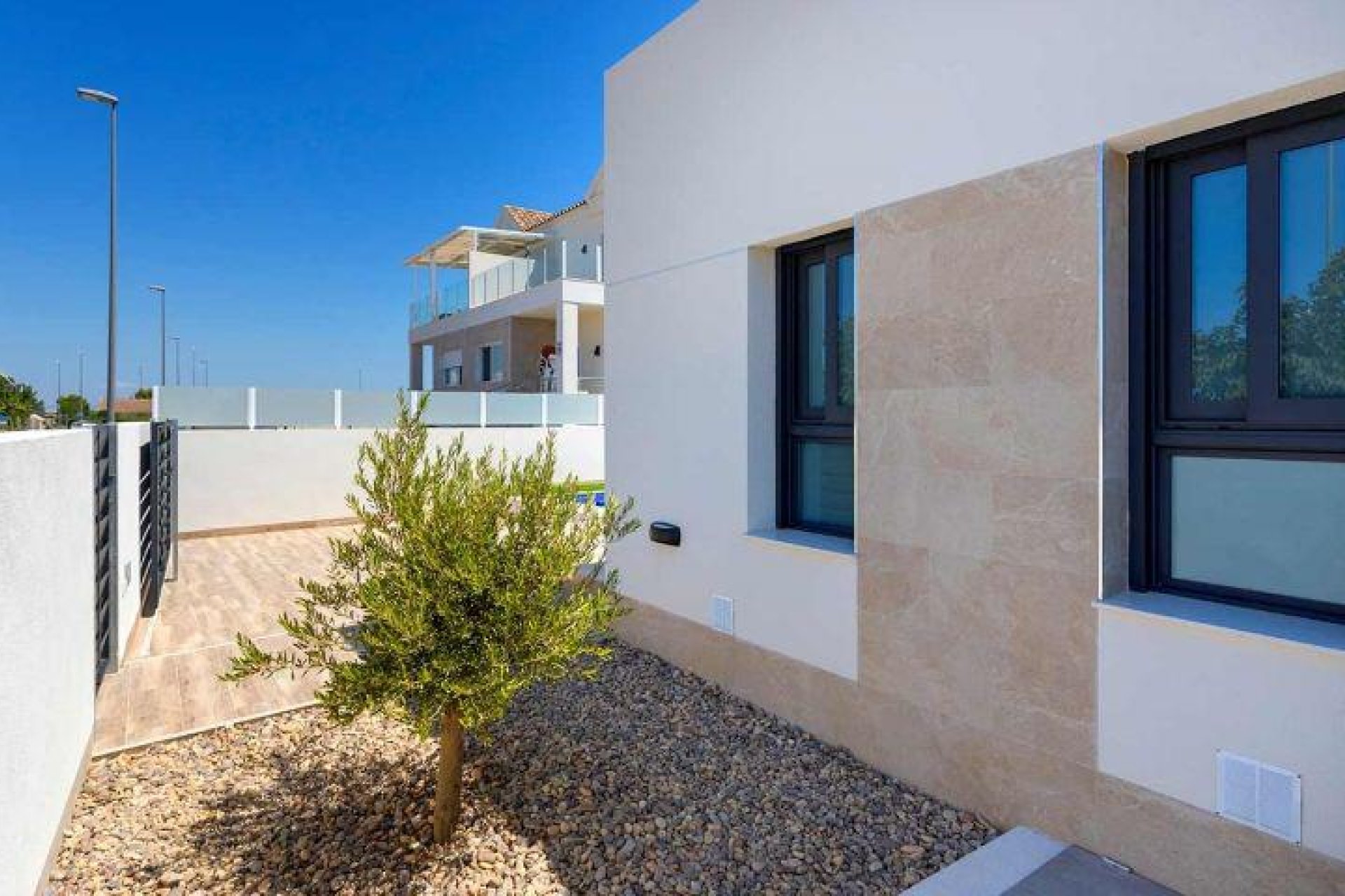 New Build - Townhouse -
Daya Nueva - Centro
