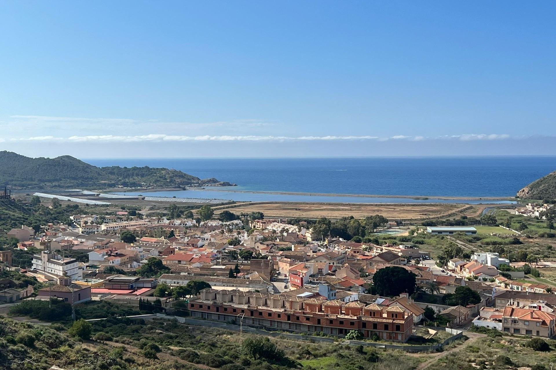 Obra nueva - Adosado -
La Union - centro