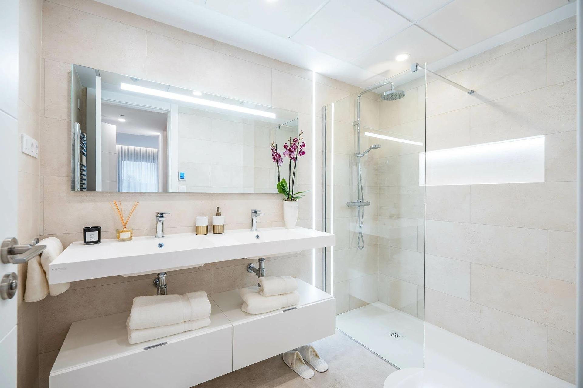 Obra nueva - Apartamento -
Fuengirola - Centro