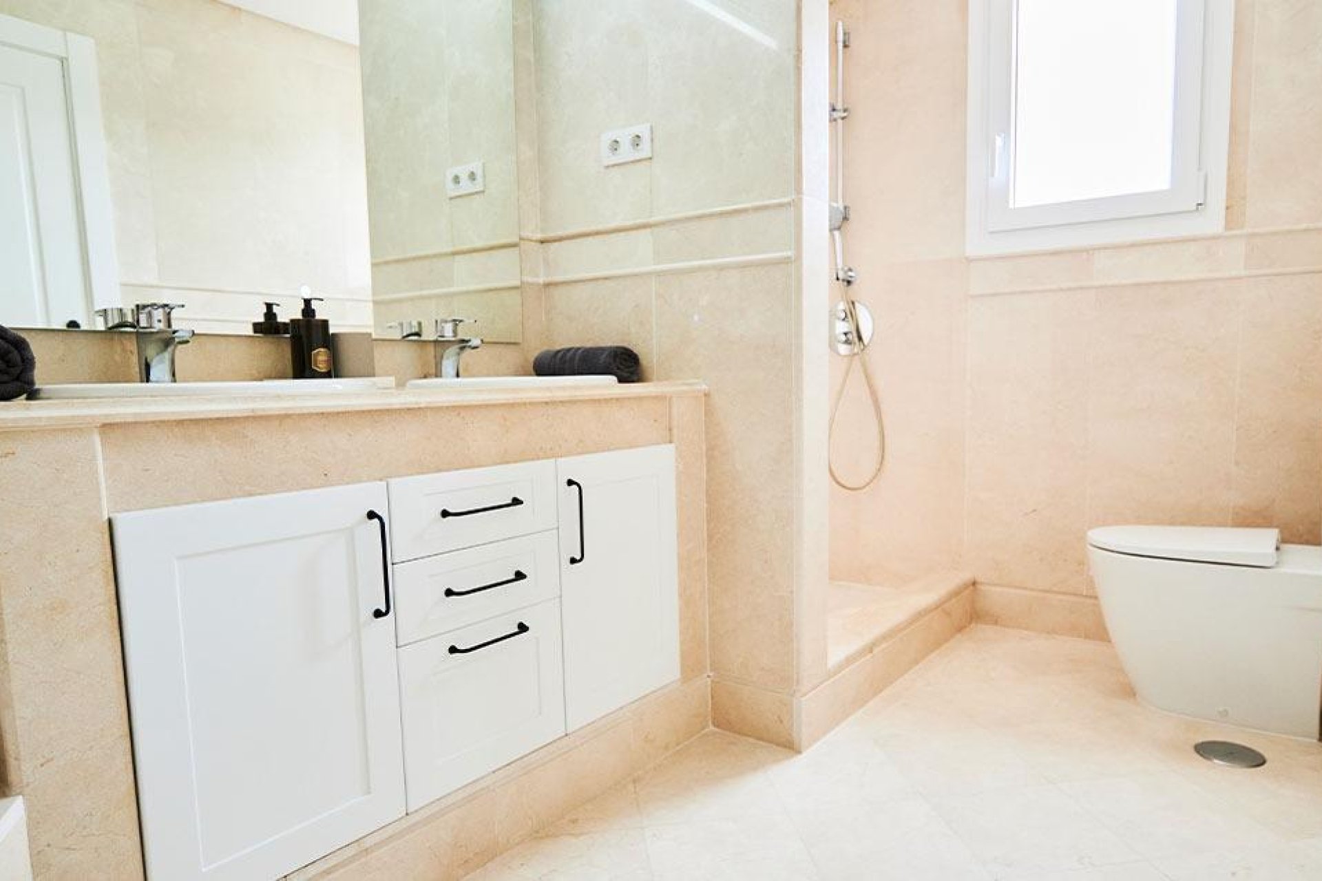 Obra nueva - Apartamento -
Marbella - Nueva Andalucia