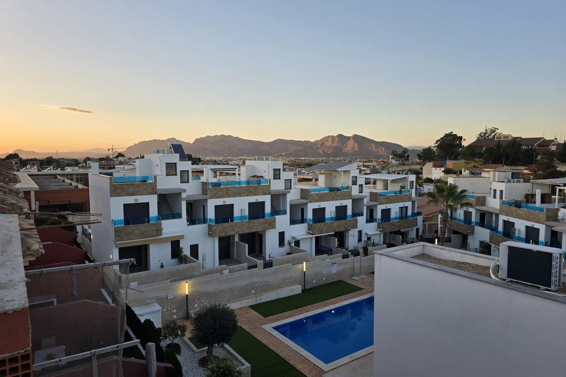 Obra nueva - Town House -
Bigastro - pueblo