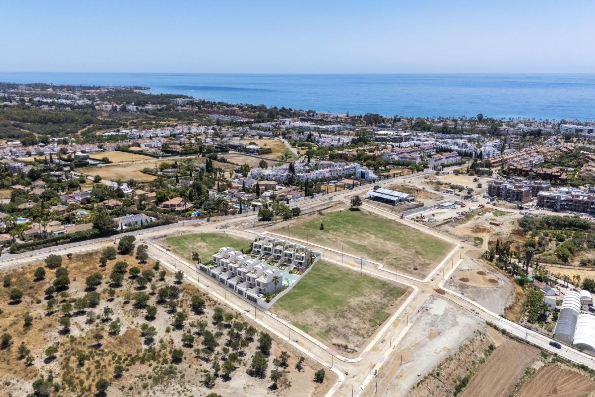Obra nueva - Town House -
Estepona - Los Flamingos