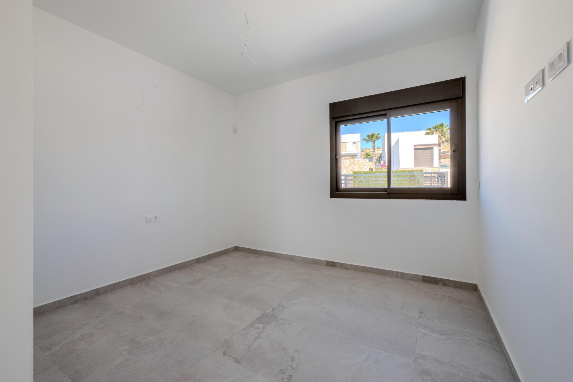 Obra nueva - Villa -
Algorfa - La Finca Golf