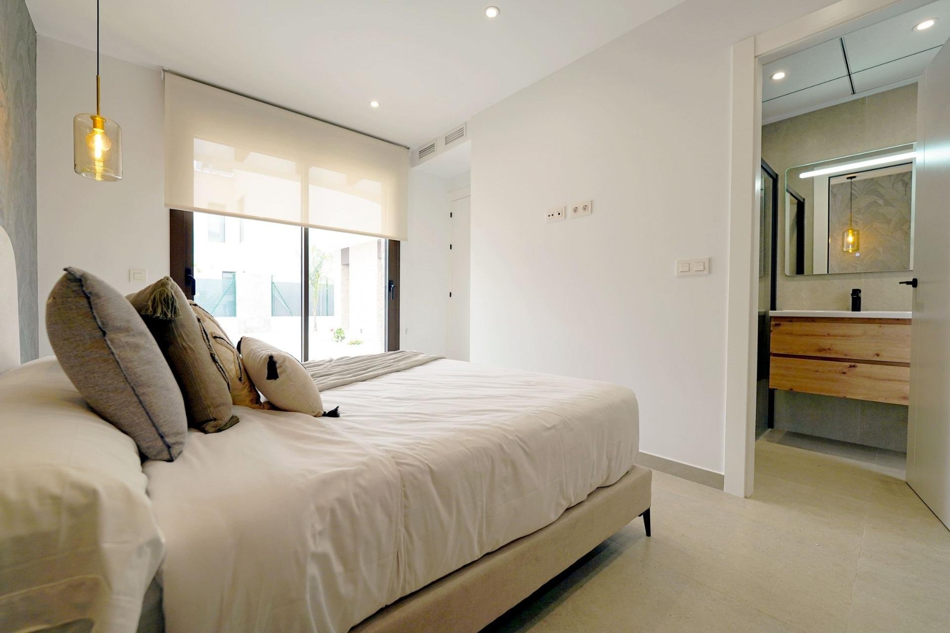 Obra nueva - Villa -
Almoradí - Las Heredades