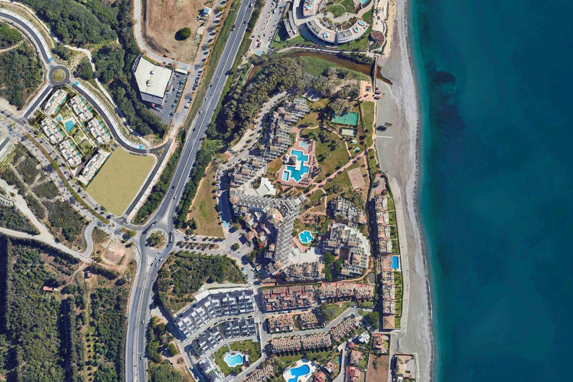 Obra nueva - Villa -
Estepona - Arroyo Vaquero