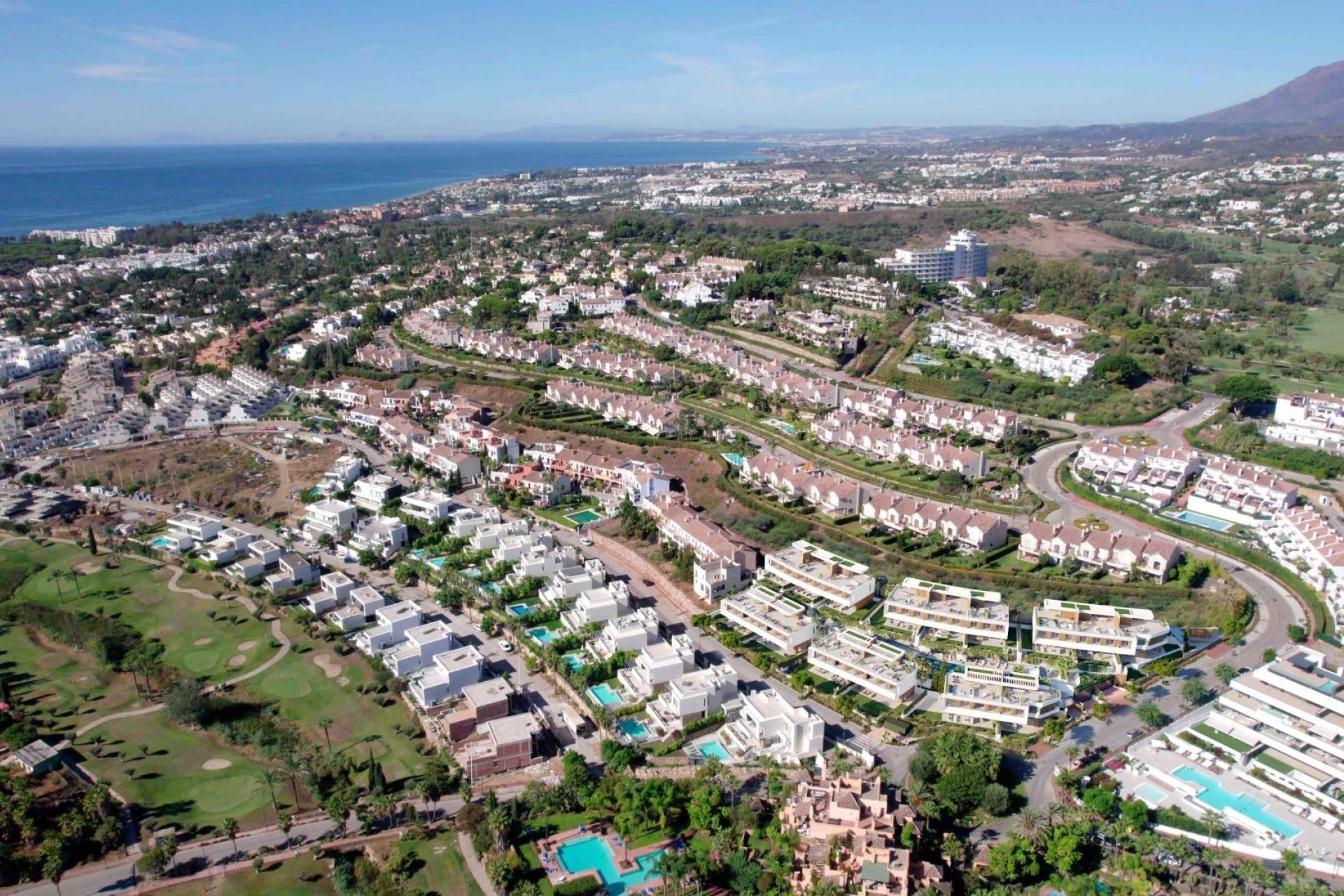 Obra nueva - Villa -
Estepona - El Paraiso Golf
