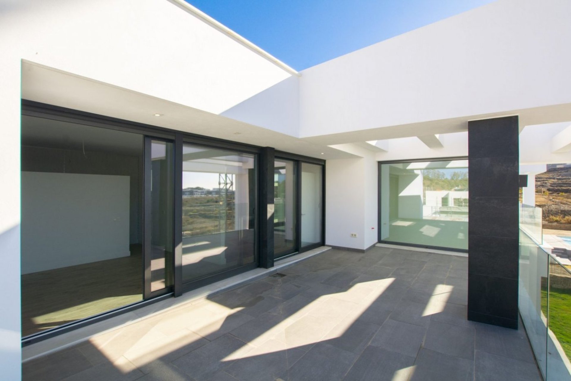 Obra nueva - Villa -
Málaga - Limonar