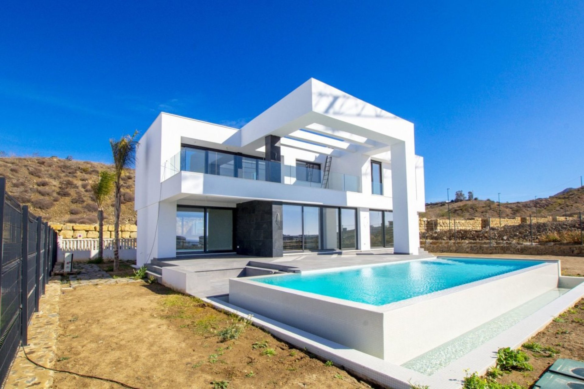 Obra nueva - Villa -
Málaga - Limonar