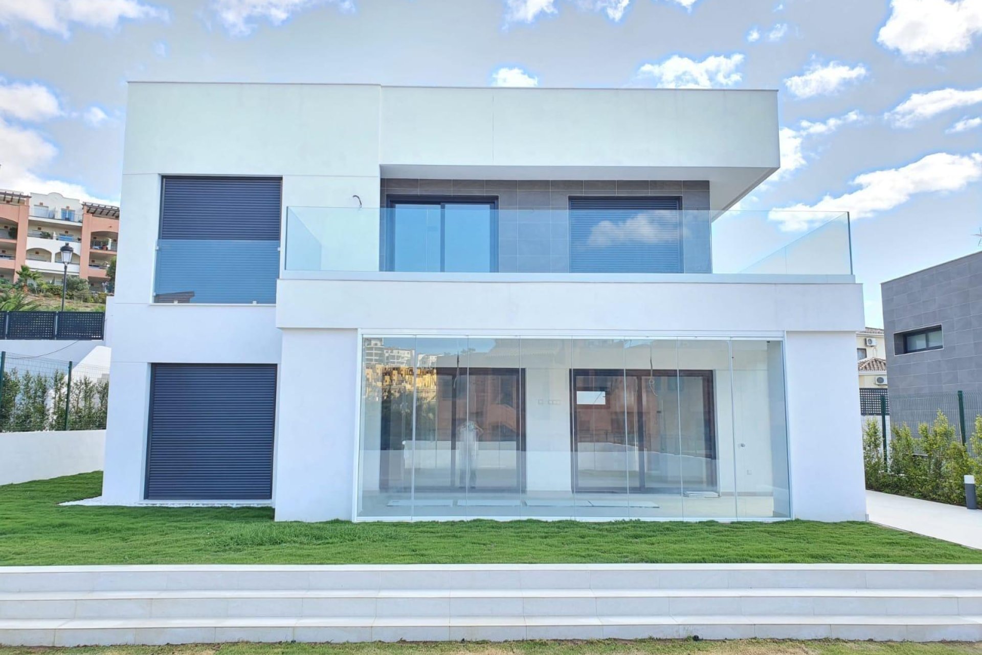 Obra nueva - Villa -
Manilva - La Duquesa