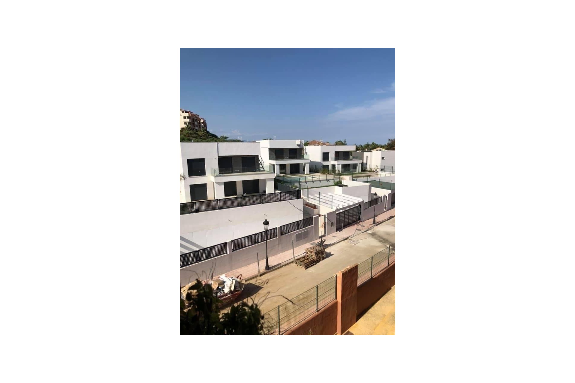 Obra nueva - Villa -
Manilva - La Duquesa
