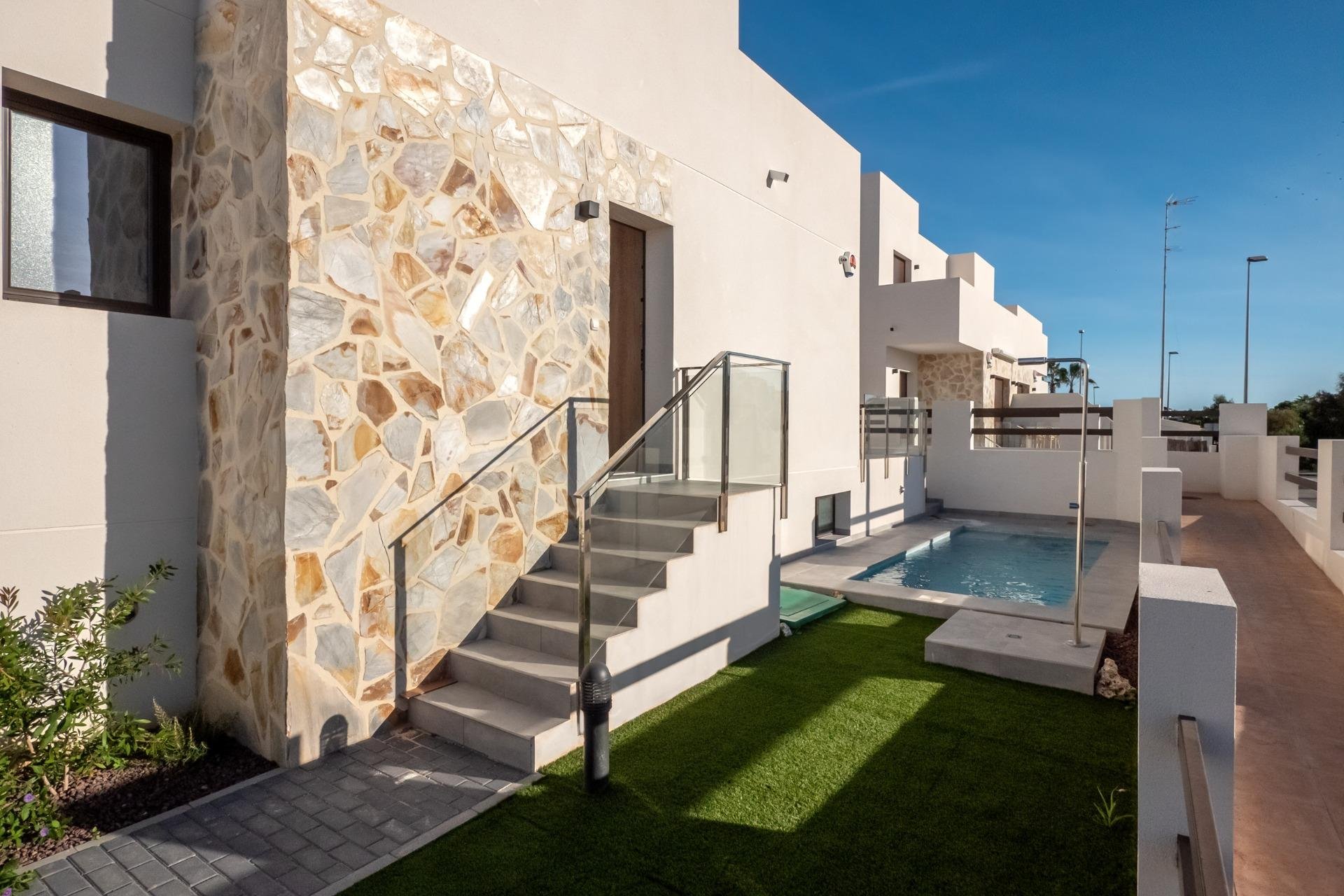 Obra nueva - Villa -
Orihuela Costa - PAU 8