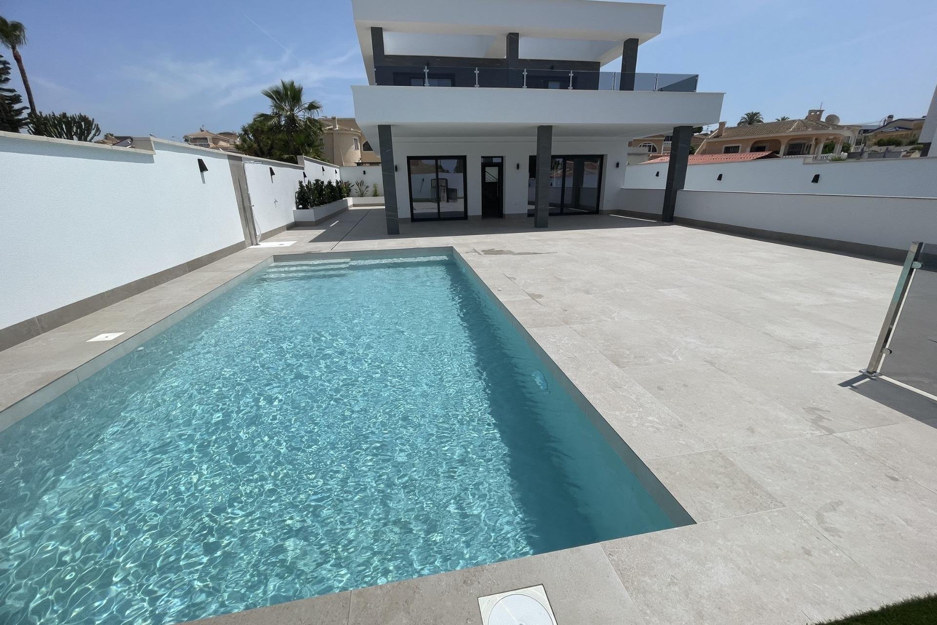Obra nueva - Villa -
Rojales - Ciudad Quesada