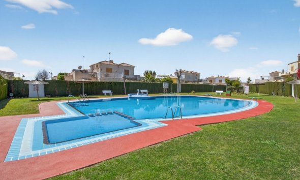 Quad House - Használt Ingatlanok - Playa Flamenca -
                Serena III
