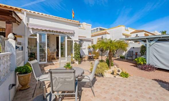 Quad House - Revente - La Marina -
                Costa Blanca