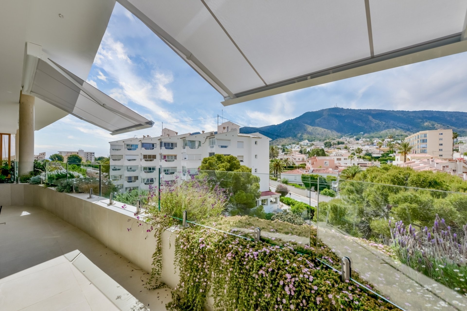 Resale - Apartment -
Alfas del Pí - Albir