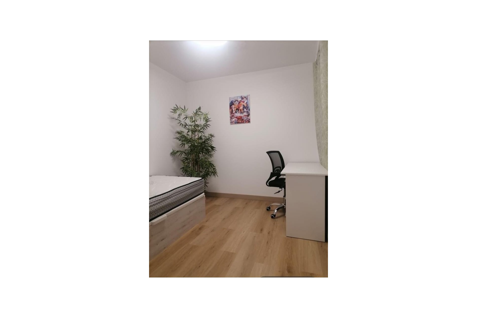 Resale - Apartment -
Alicante - Altozano