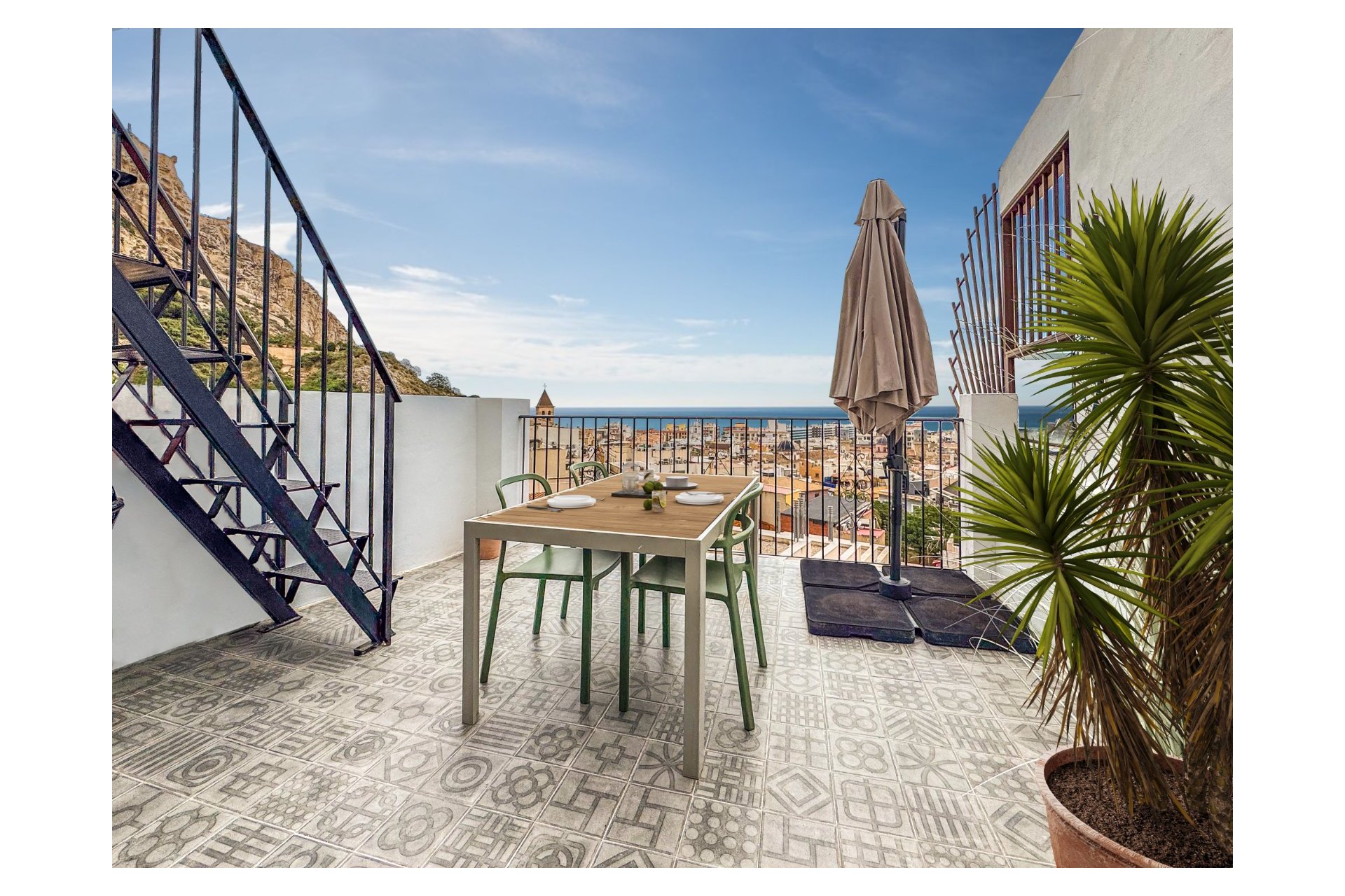 Resale - Apartment -
Alicante - Costa Blanca