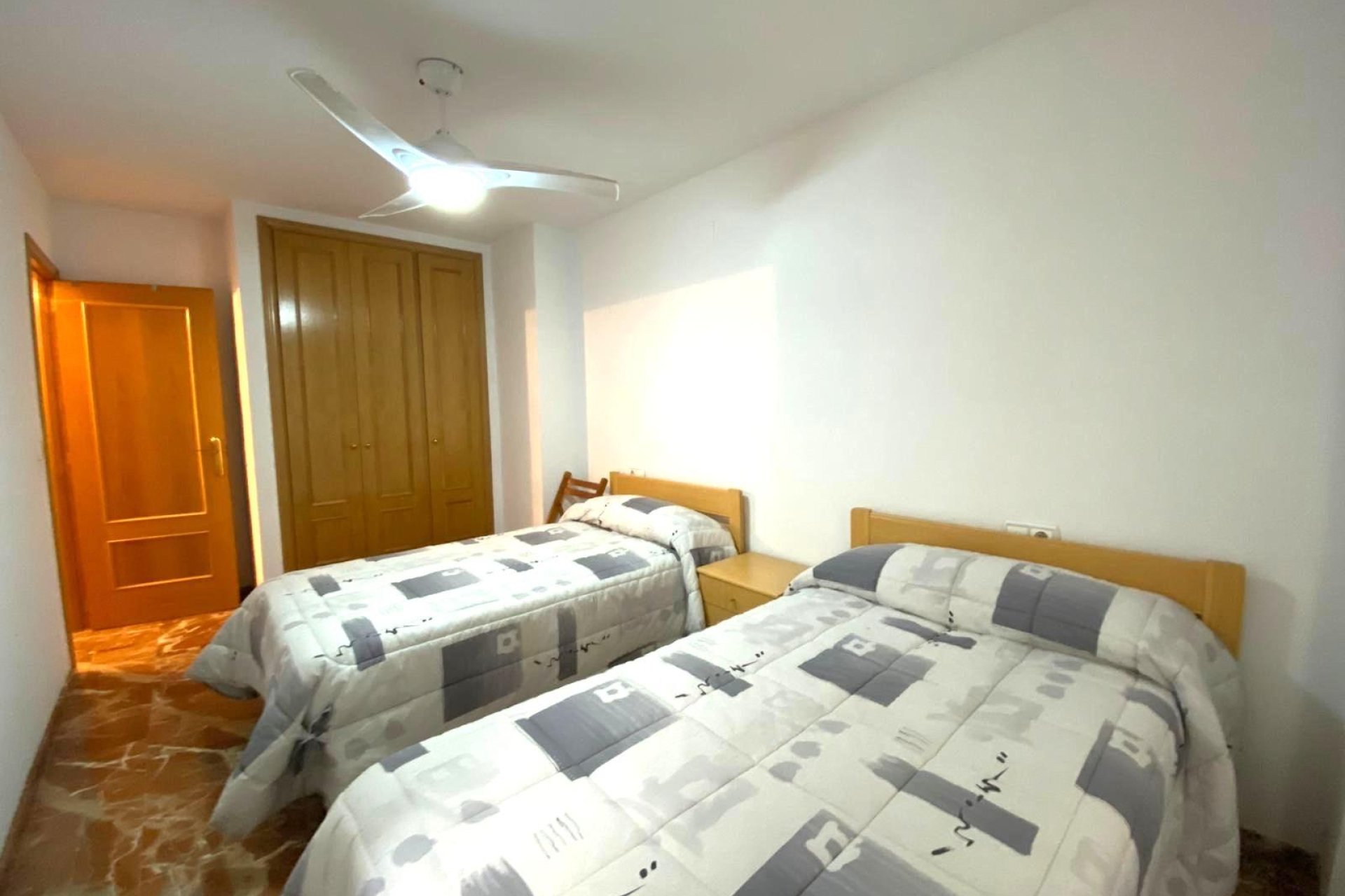 Resale - Apartment -
Alicante - Costa Blanca