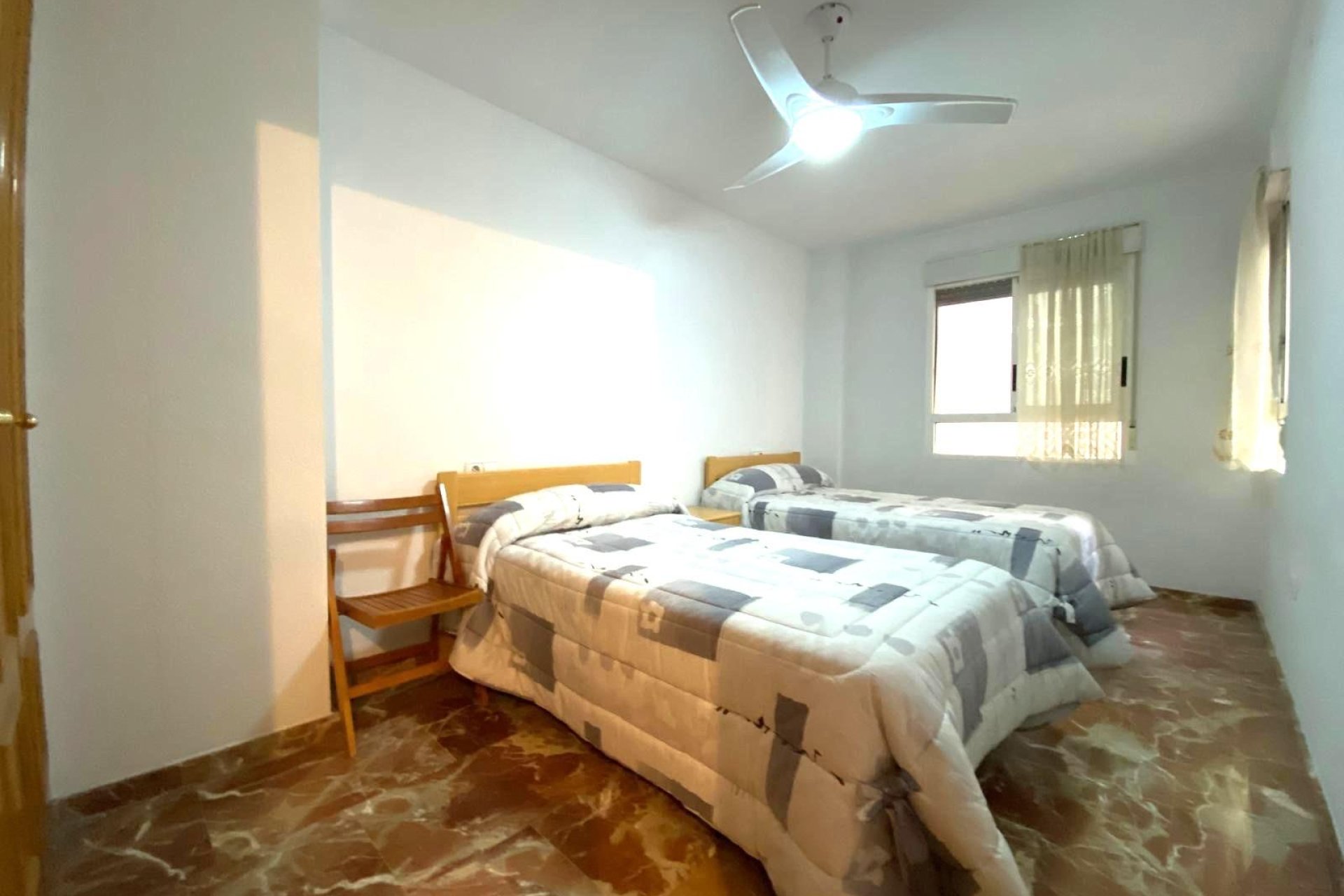 Resale - Apartment -
Alicante - Costa Blanca