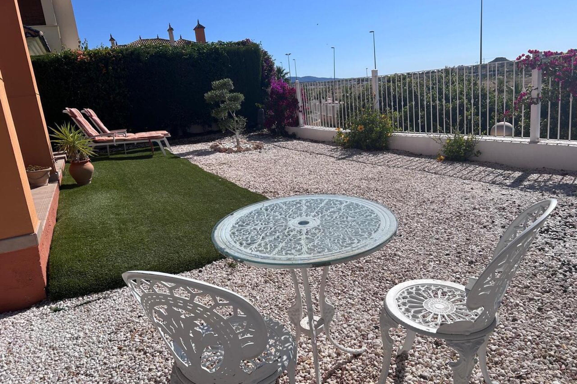 Resale - Apartment -
Altaona Golf - Inland