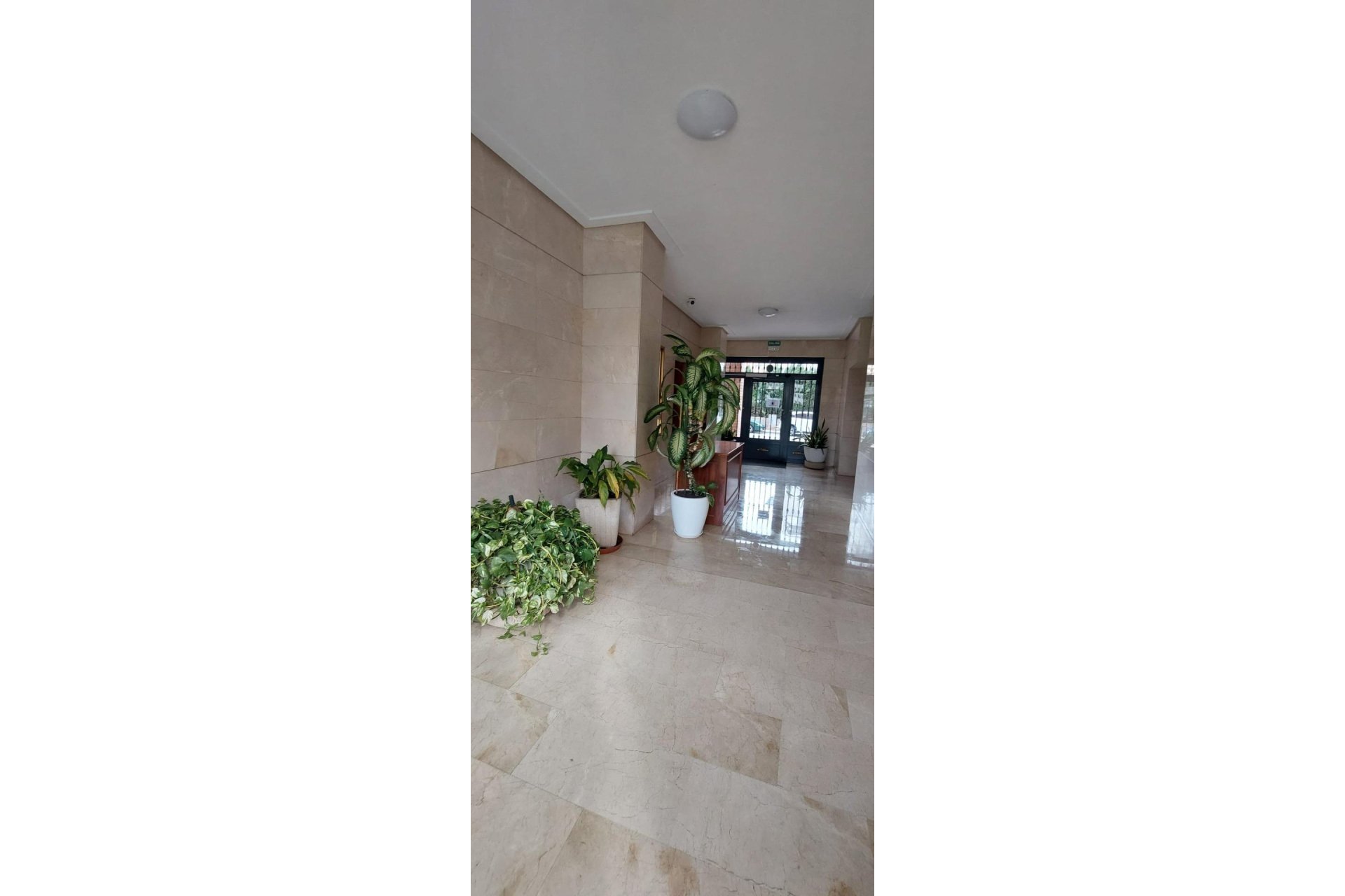 Resale - Apartment -
Benidorm - Levante