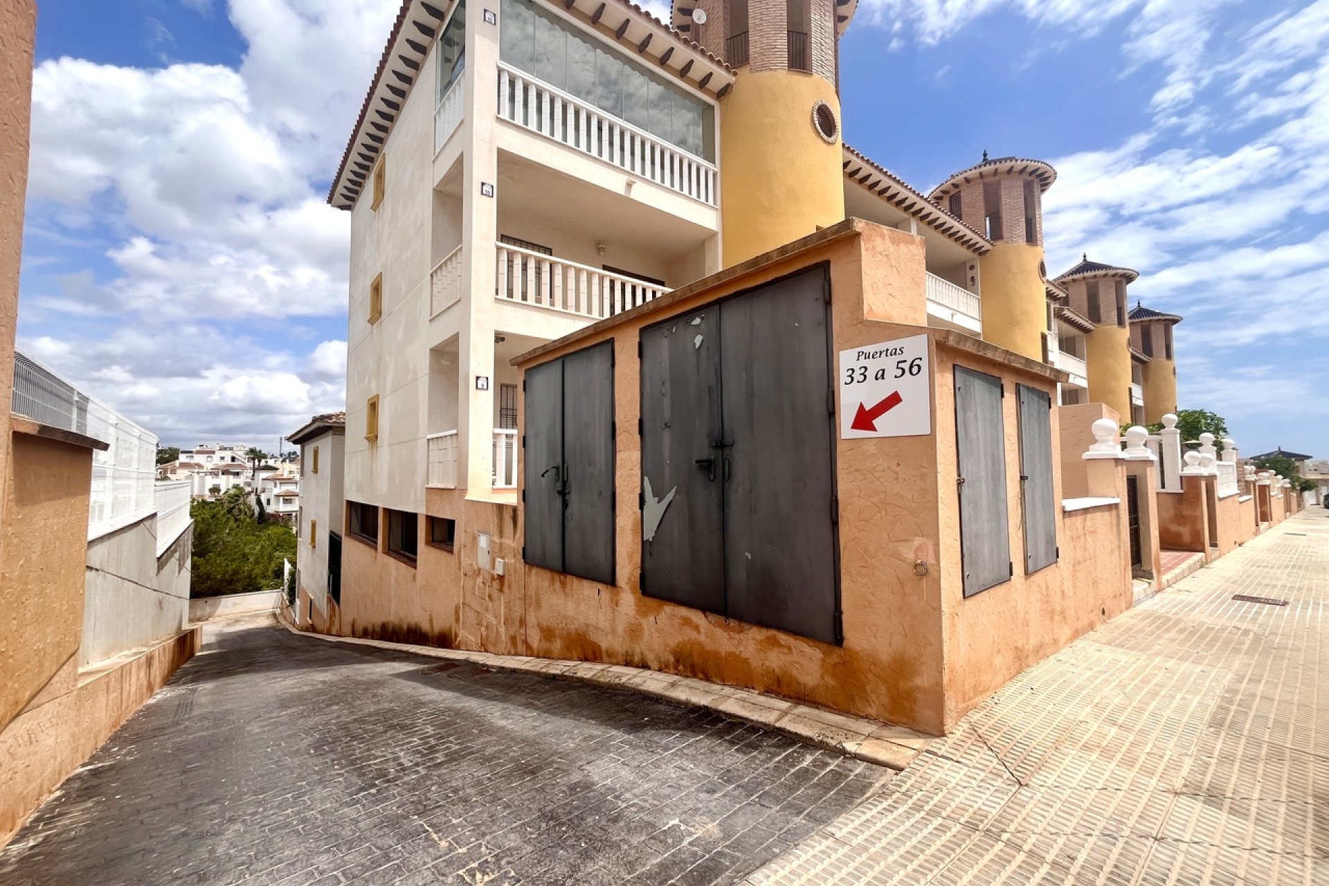 Resale - Apartment -
Cabo Roig - Costa Blanca