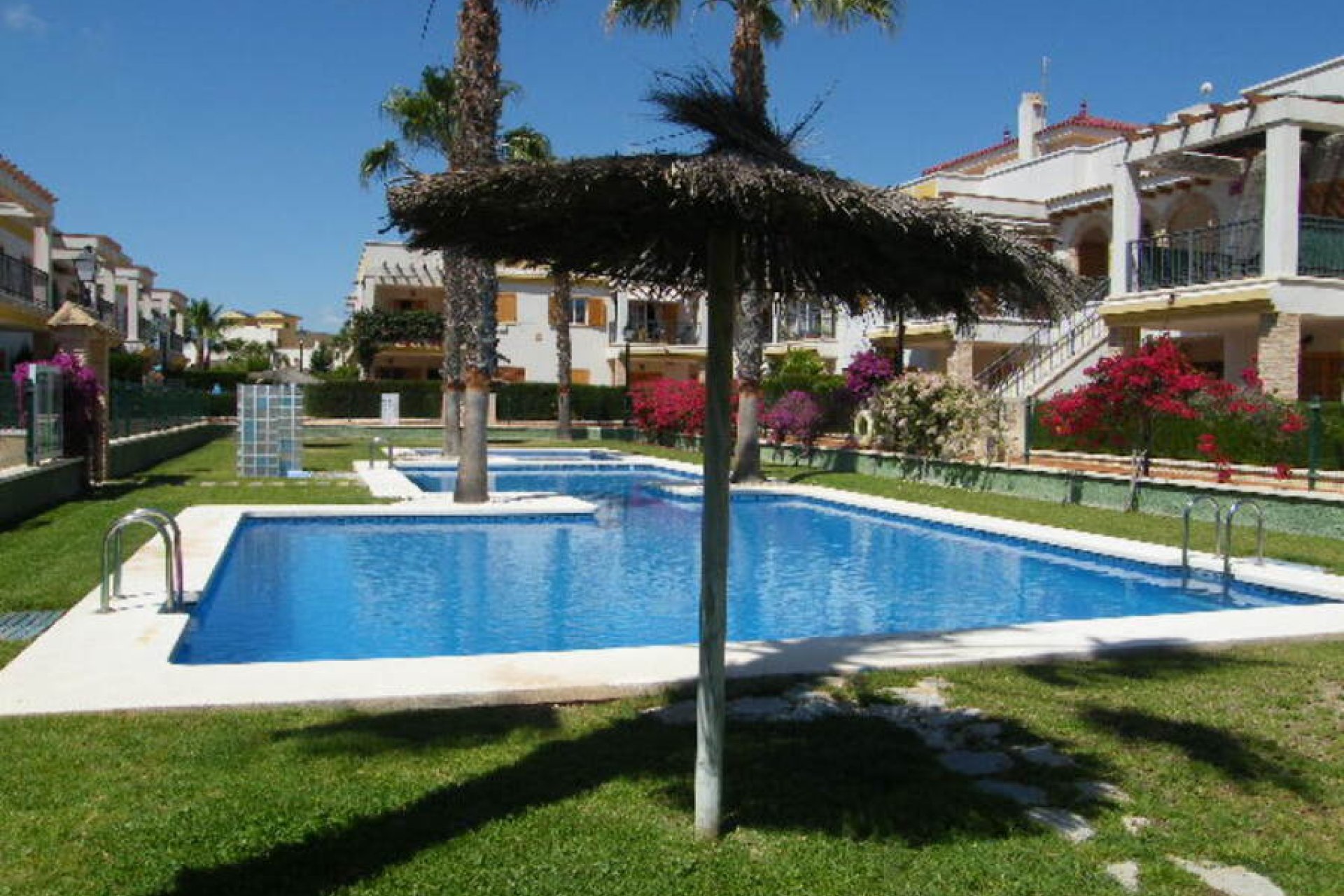 Resale - Apartment -
Daya Vieja - Costa Blanca