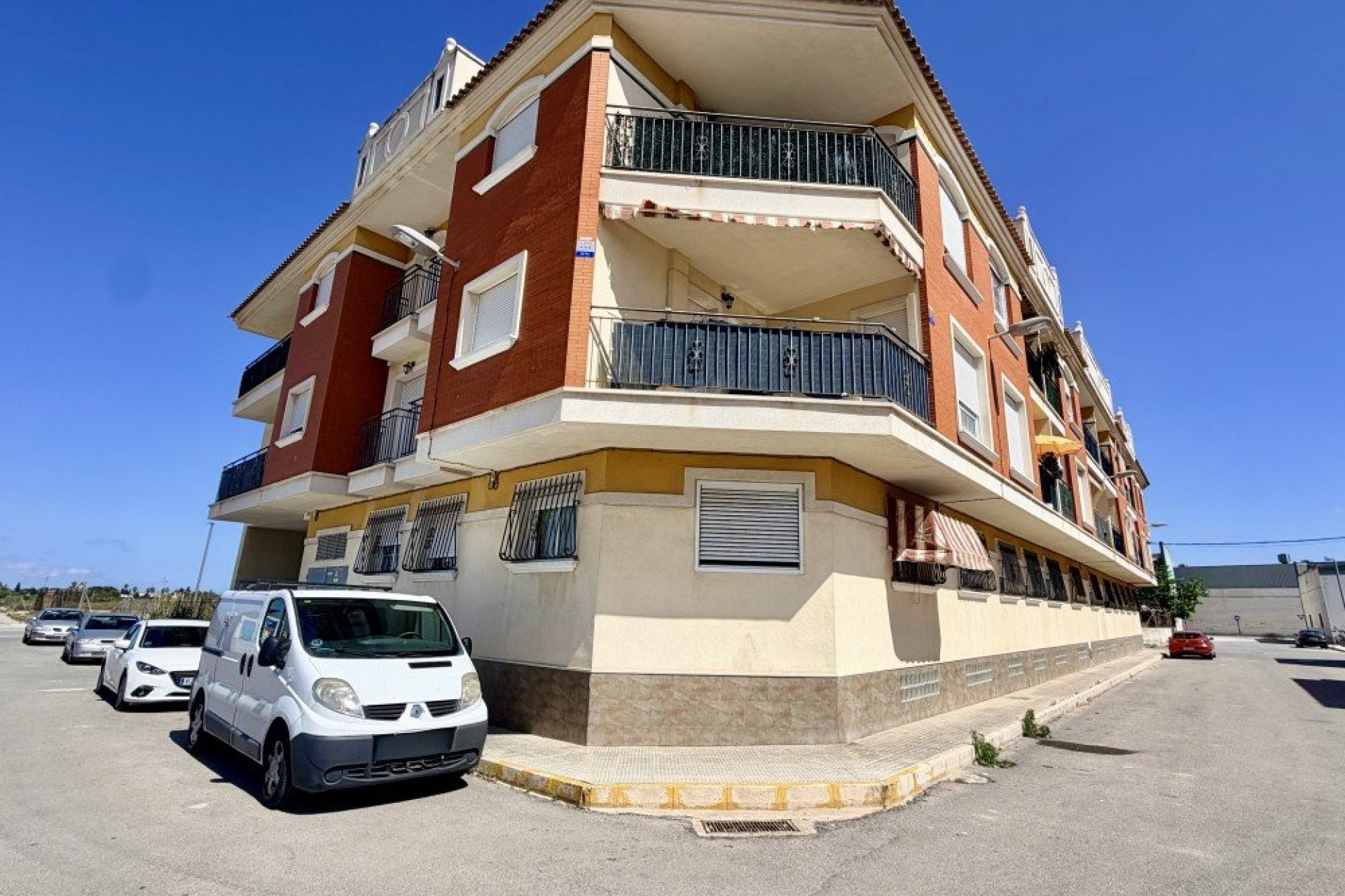 Resale - Apartment -
Dolores - Costa Blanca