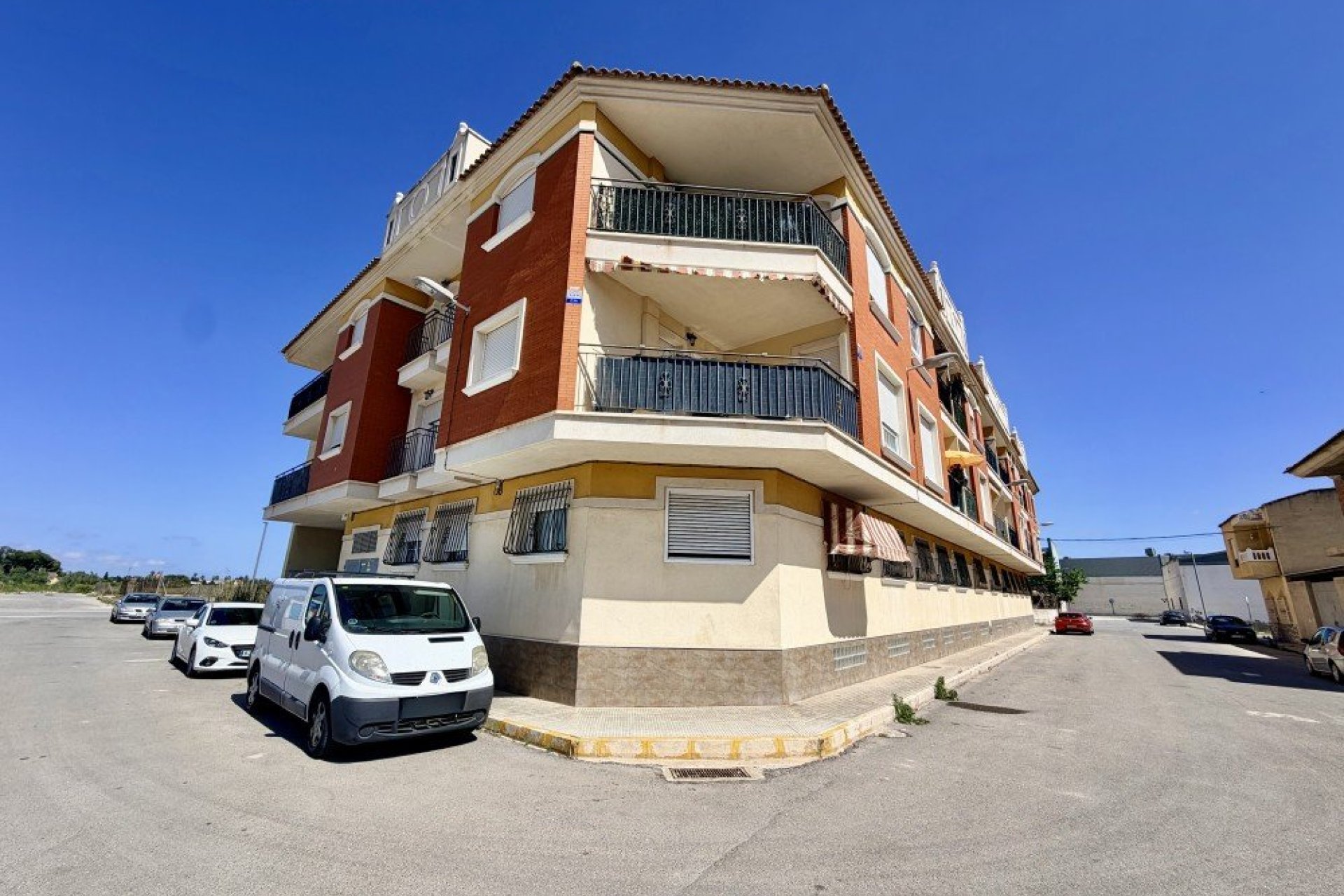 Resale - Apartment -
Dolores - Costa Blanca