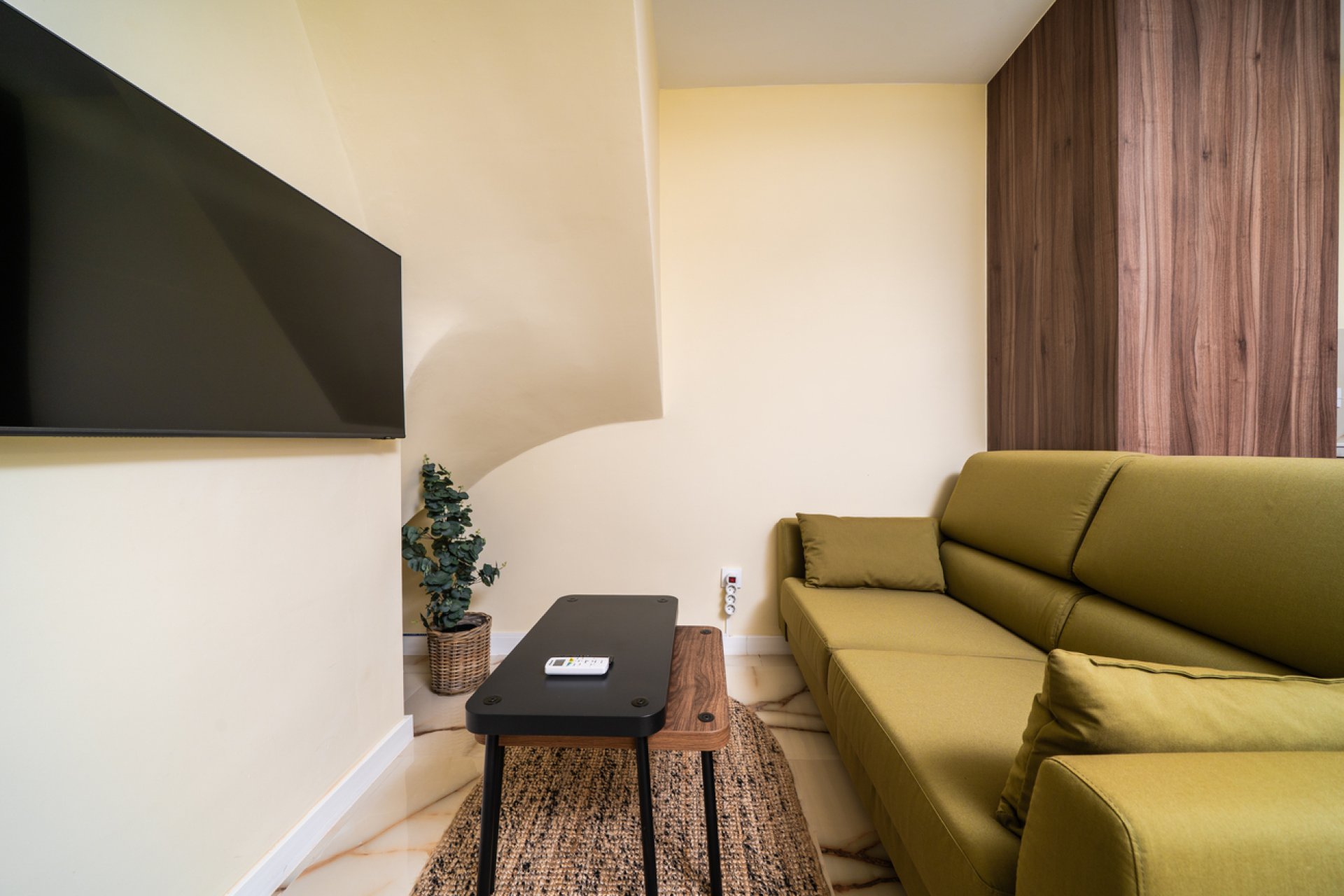 Resale - Apartment -
El Chaparral - Costa Blanca