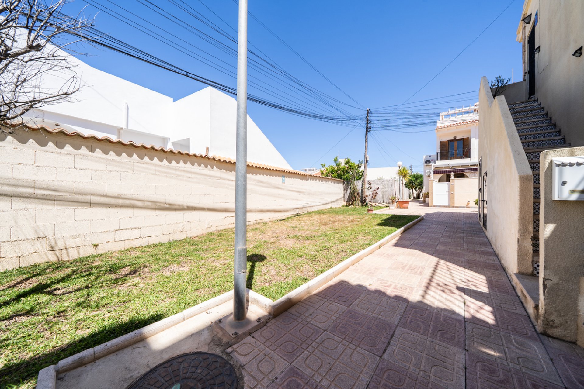 Resale - Apartment -
El Chaparral - Costa Blanca