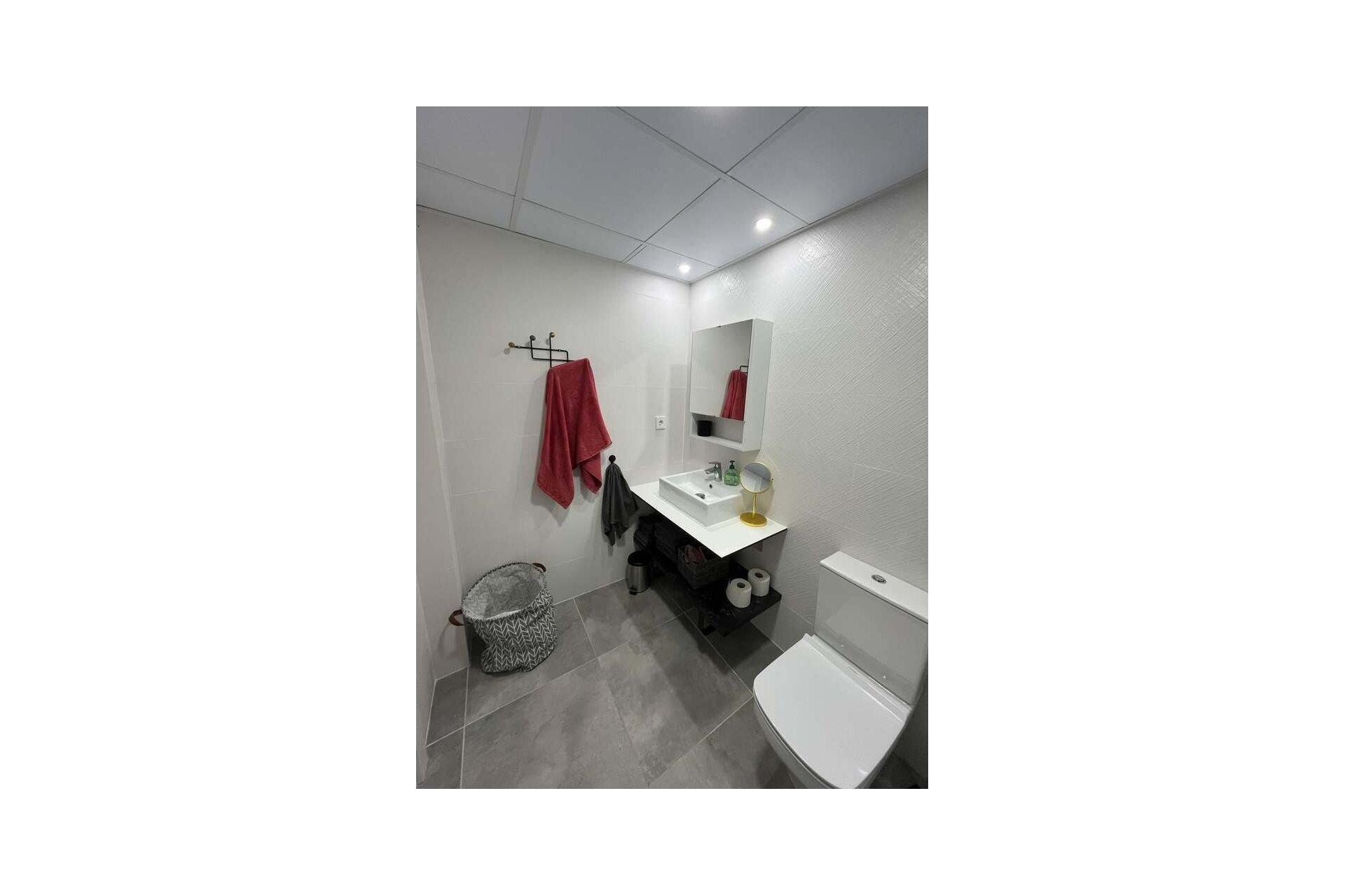 Resale - Apartment -
Finestrat