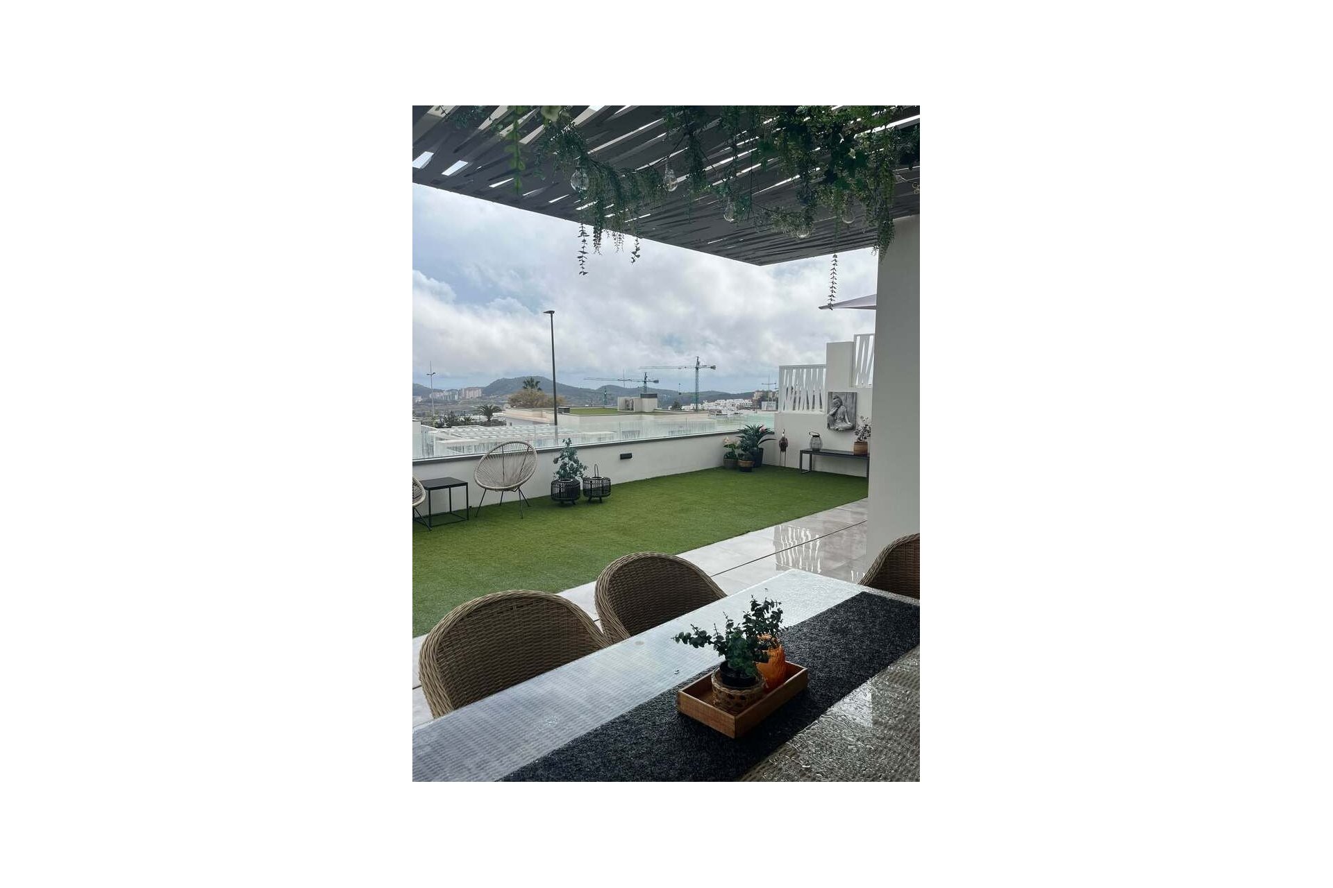 Resale - Apartment -
Finestrat