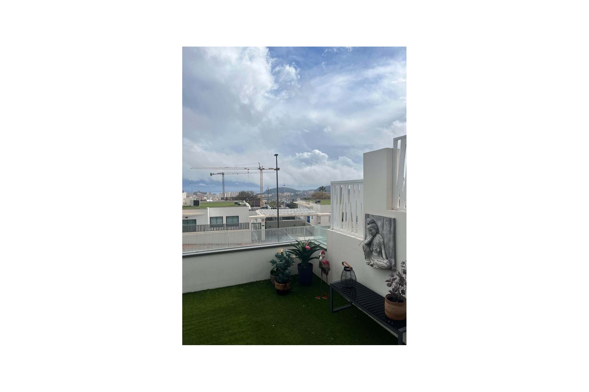 Resale - Apartment -
Finestrat