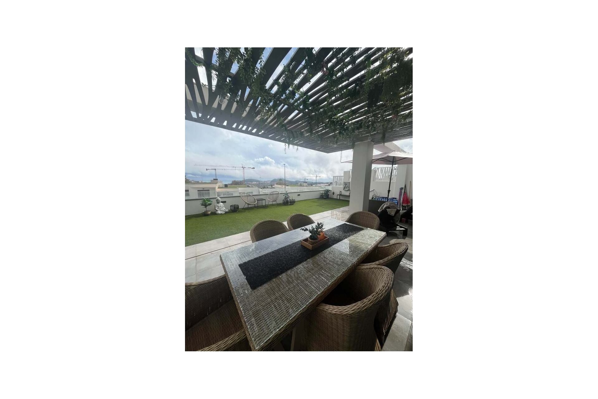 Resale - Apartment -
Finestrat