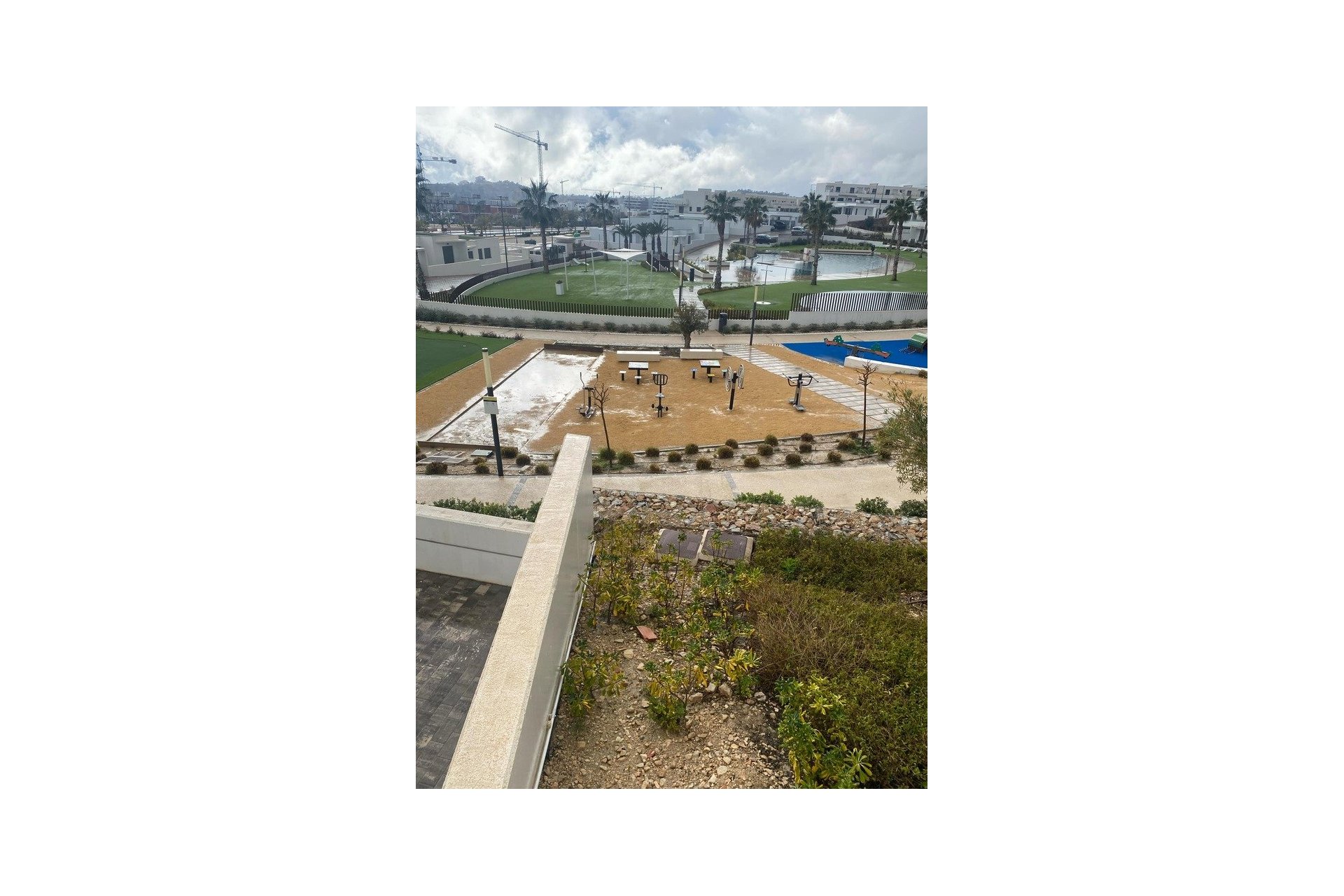 Resale - Apartment -
Finestrat