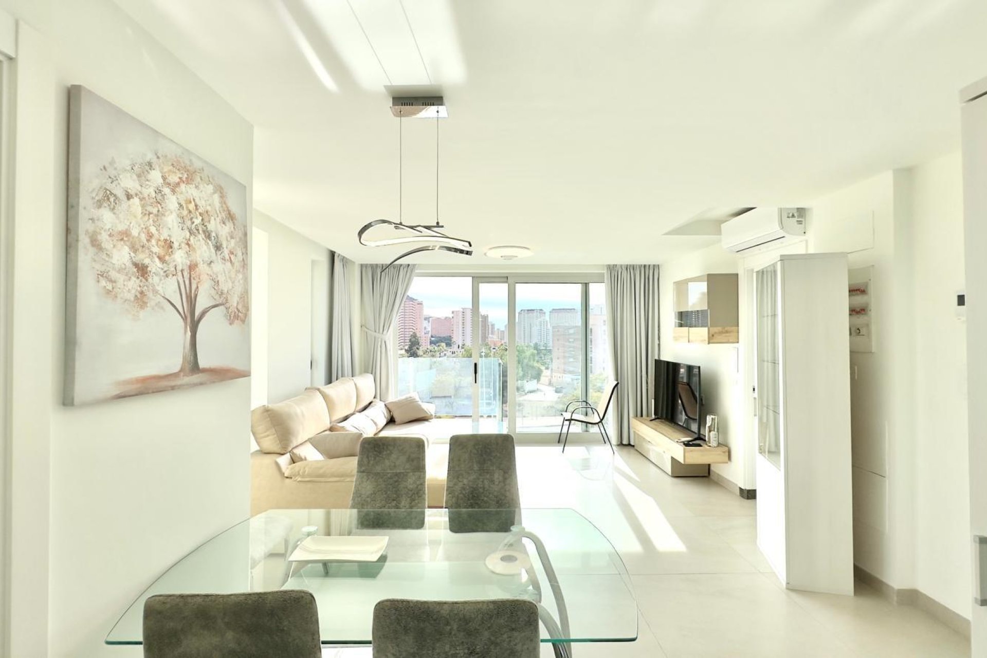 Resale - Apartment -
Finestrat
