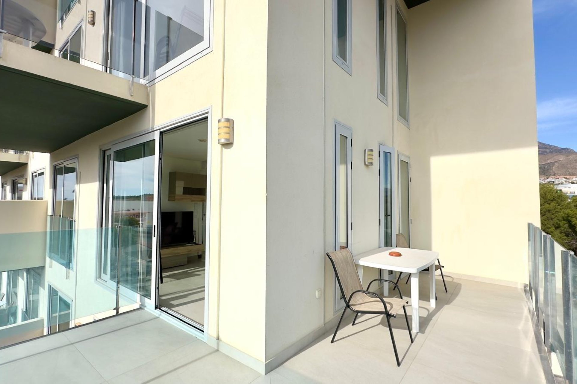 Resale - Apartment -
Finestrat