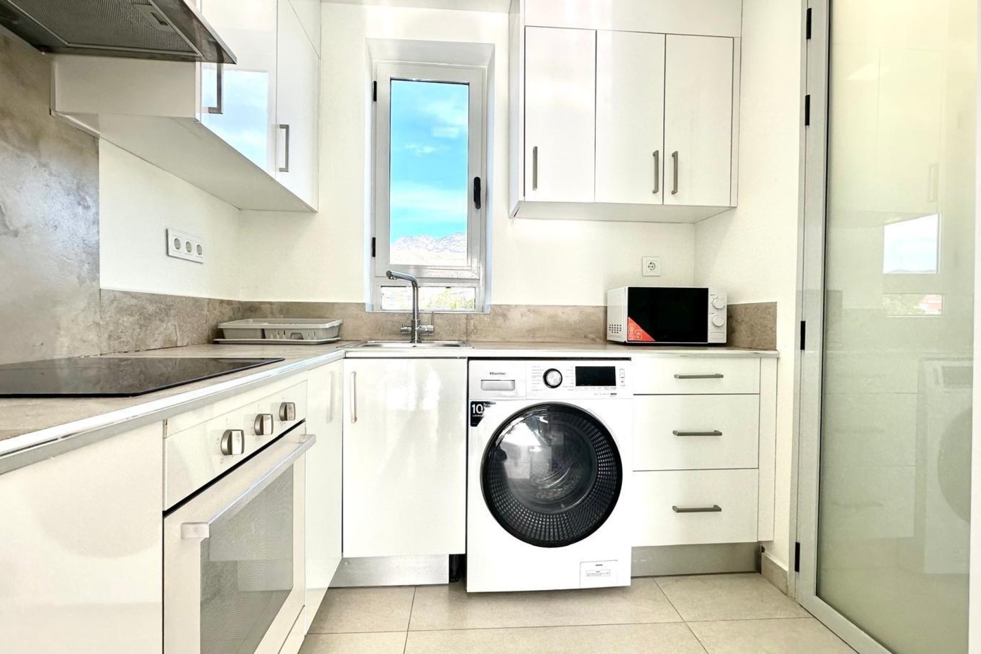 Resale - Apartment -
Finestrat