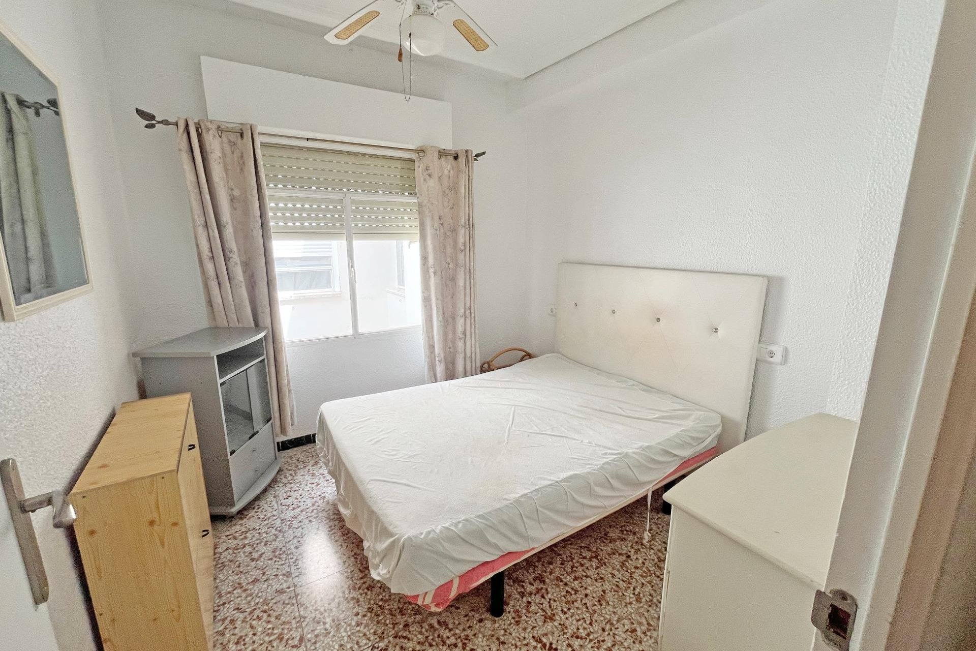Resale - Apartment -
Guardamar del Segura - Centro