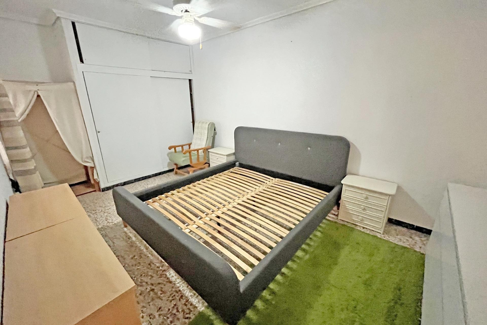 Resale - Apartment -
Guardamar del Segura - Centro