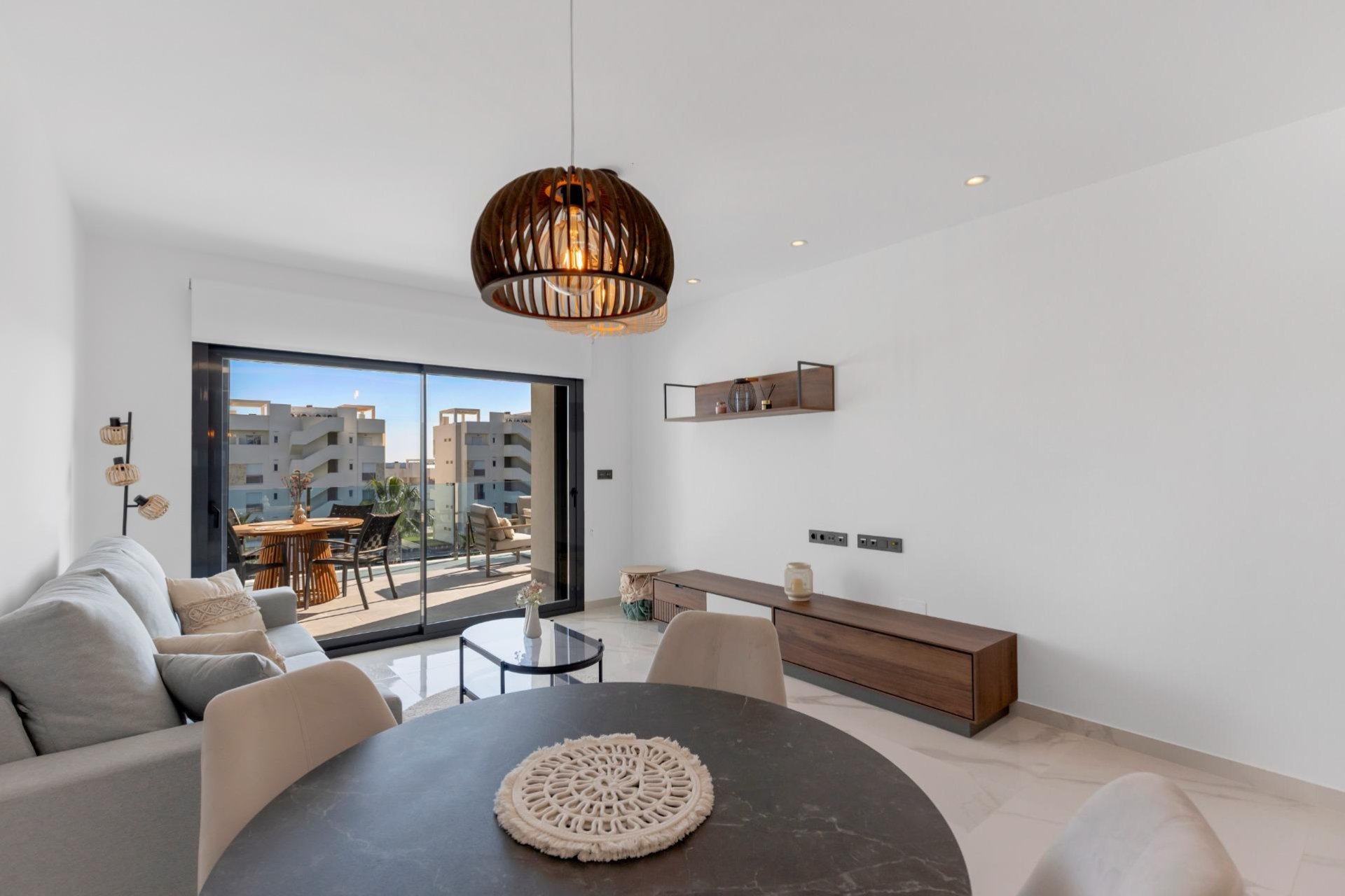 Resale - Apartment -
Guardamar del Segura - El Raso