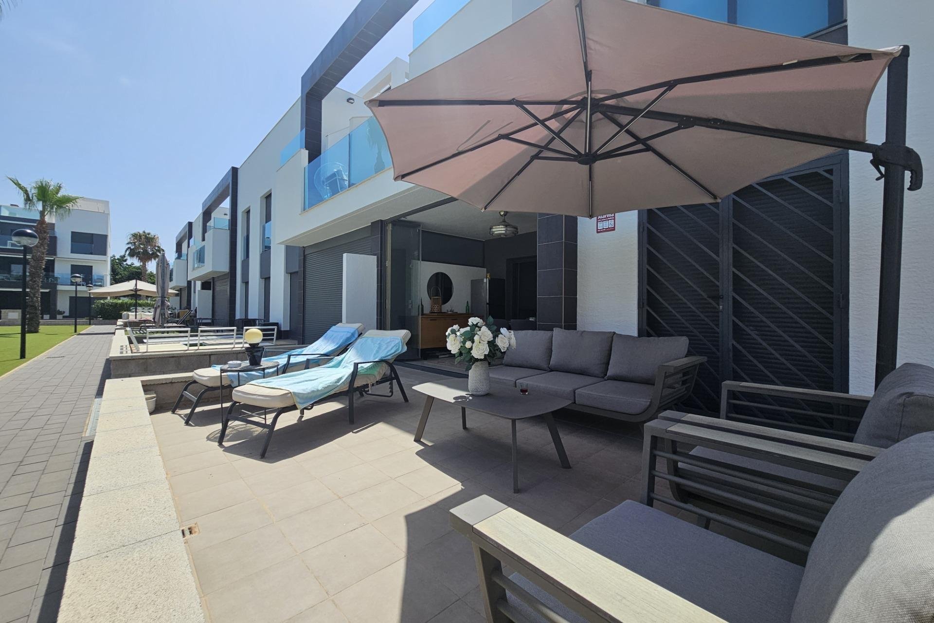 Resale - Apartment -
Guardamar del Segura - El Raso