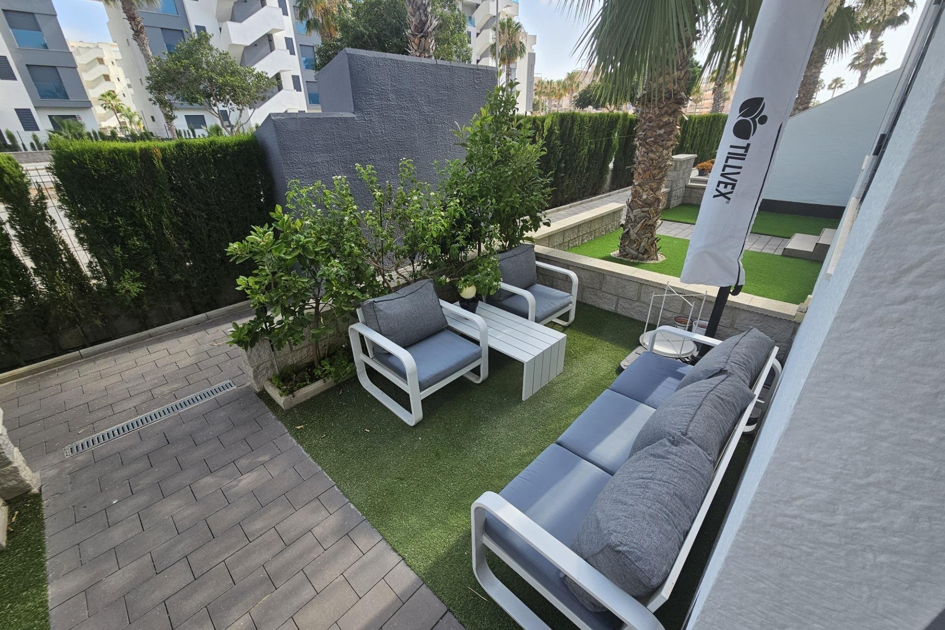Resale - Apartment -
Guardamar del Segura - El Raso