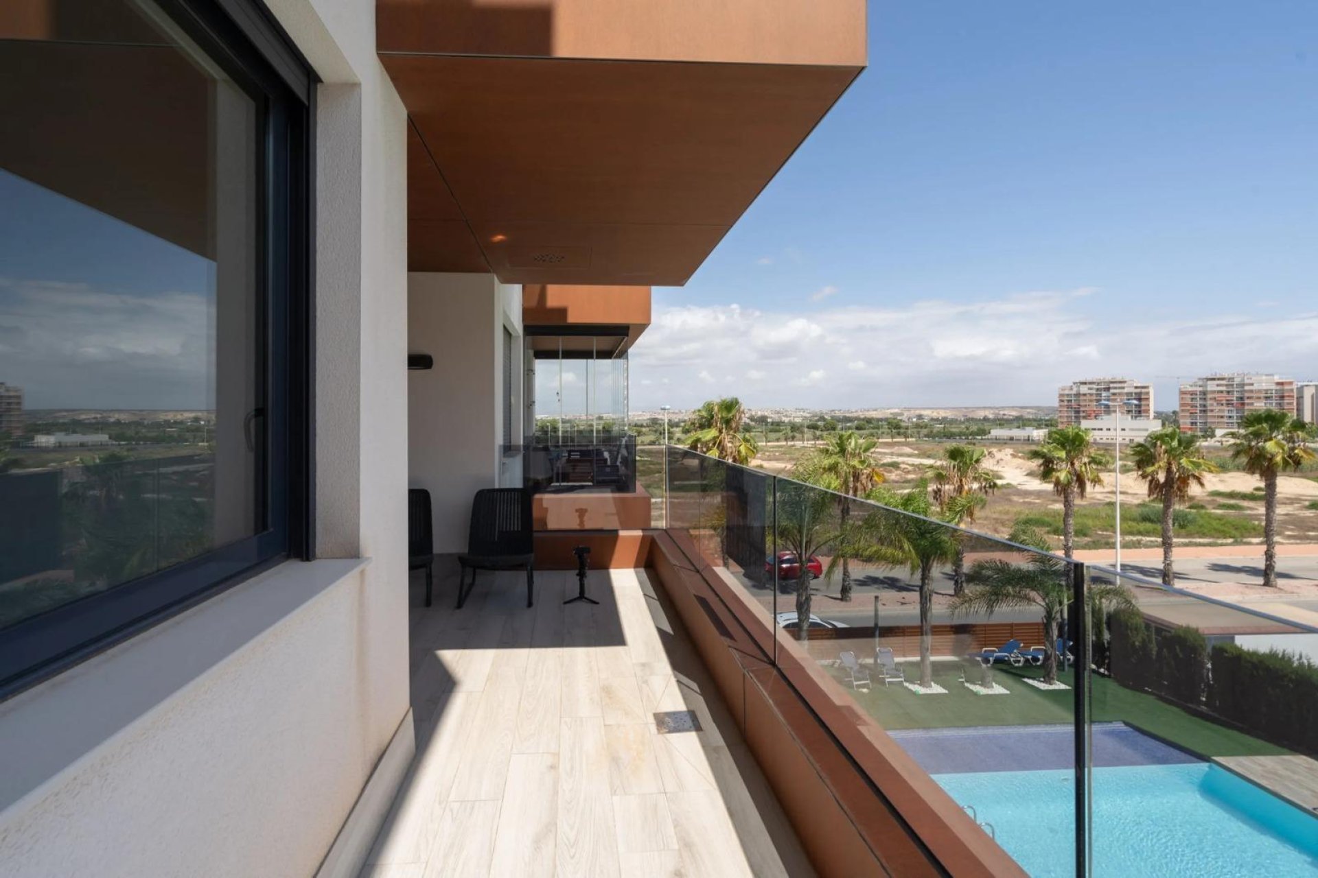 Resale - Apartment -
Guardamar del Segura - Puerto Deportivo