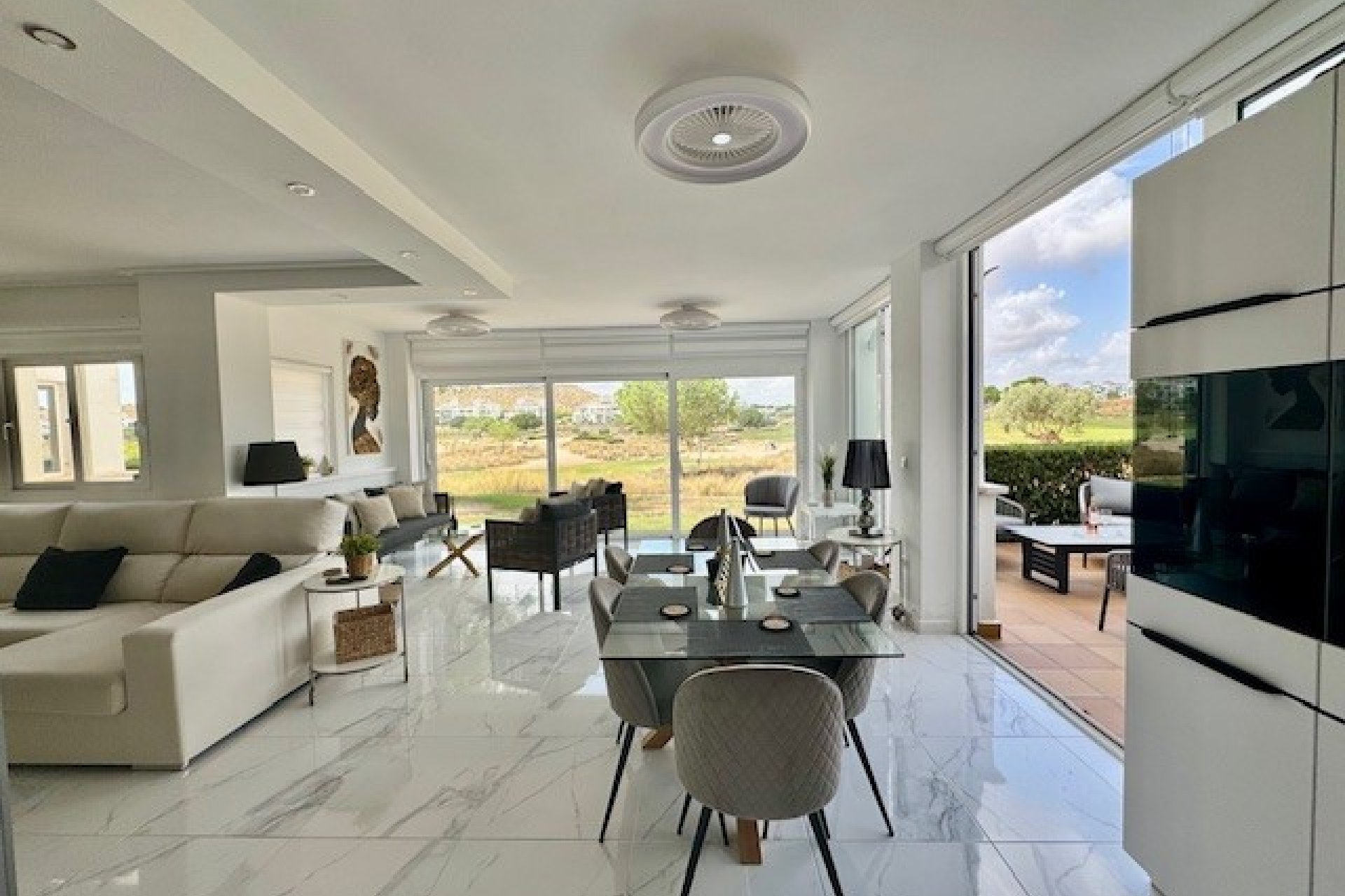 Resale - Apartment -
Hacienda Riquelme Golf Resort - Inland