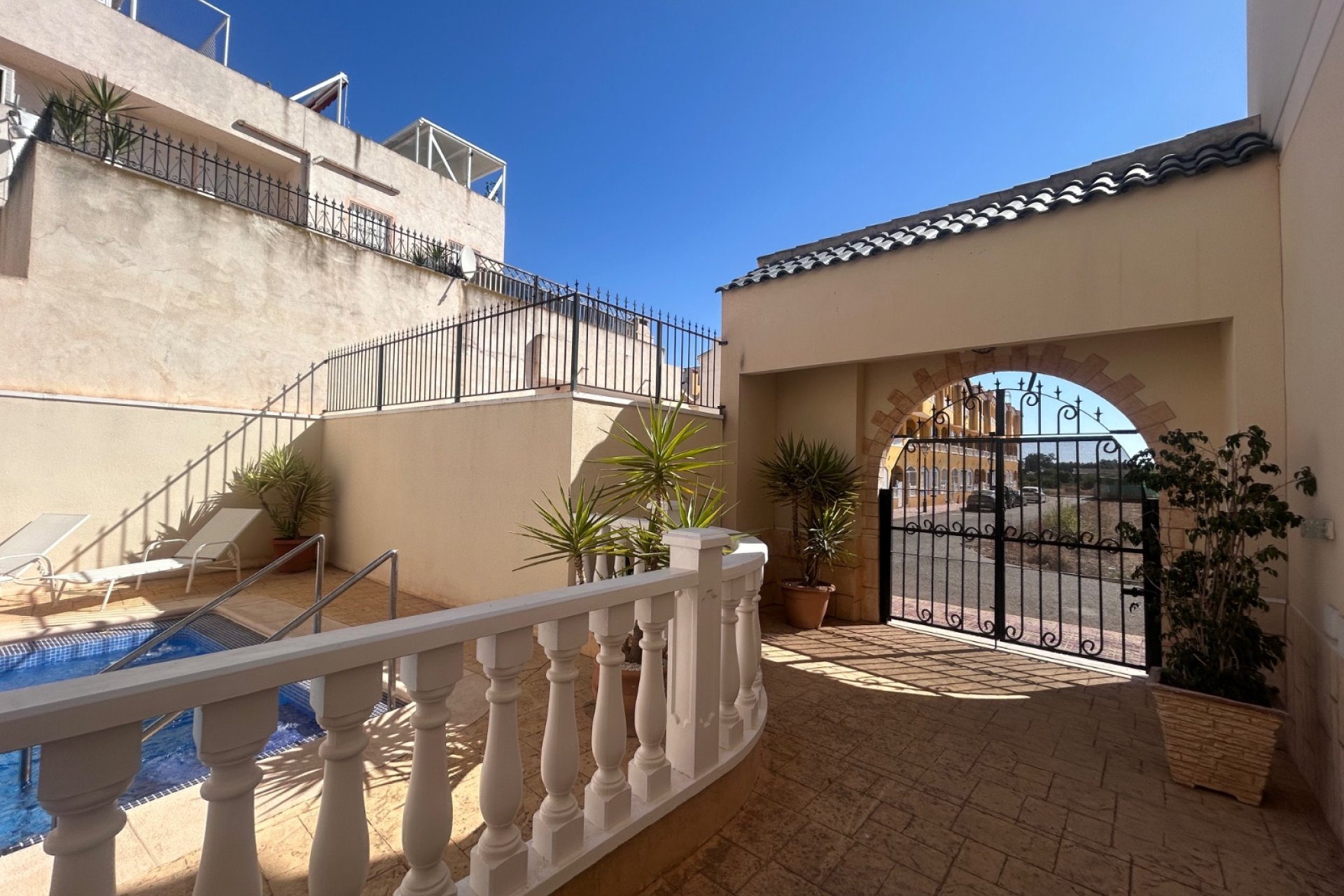 Resale - Apartment -
Jacarilla - Inland