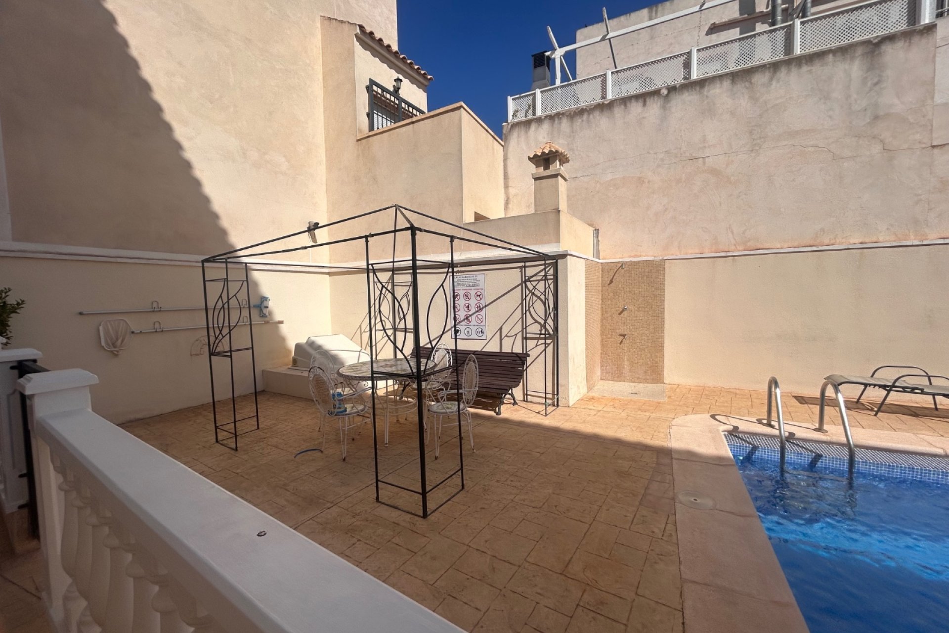 Resale - Apartment -
Jacarilla - Inland