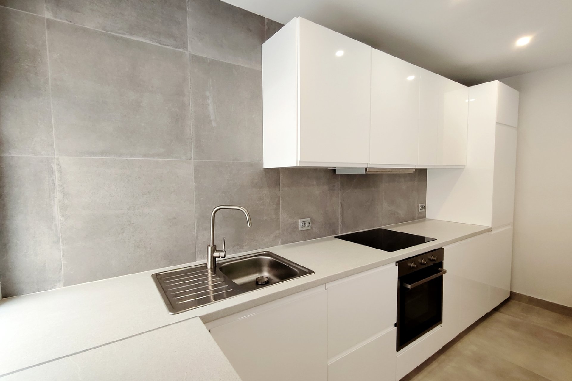 Resale - Apartment -
La Mata - Costa Blanca